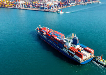 Supply chain survival strategies for overcoming 2025's biggest logistics challenges